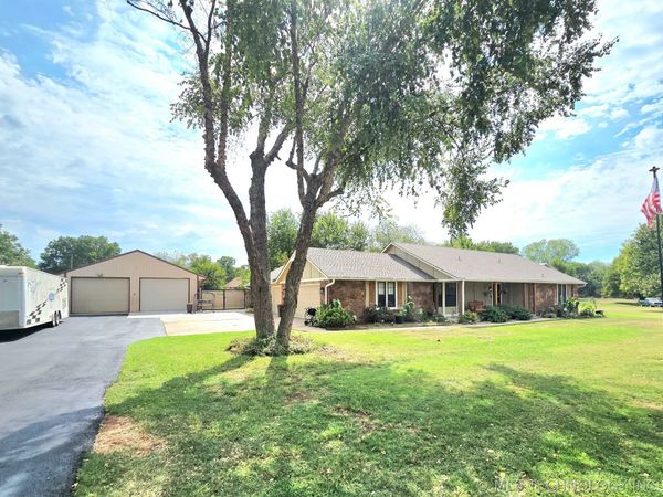 17410 E 89th Street North N, Owasso, OK 74055