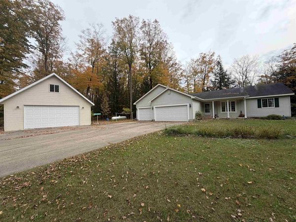 W12531 MILL CREEK COURT, Gresham, WI 54128