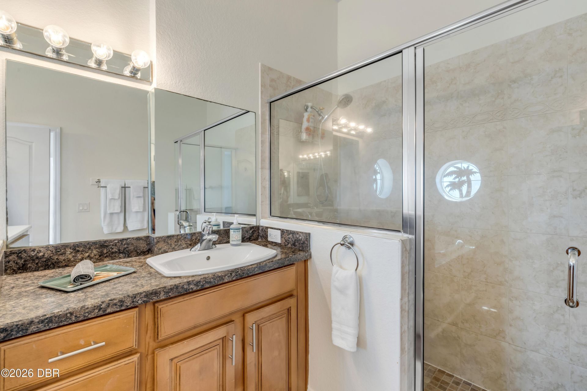 530 Esther Street, New Smyrna Beach, FL 32169 Photo