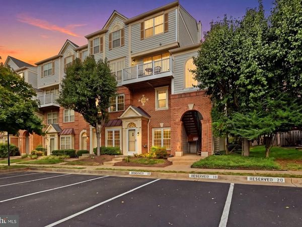 1717 BRADDOCK PLACE, ALEXANDRIA, VA 22302
