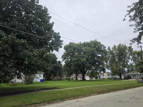 602 NE 2nd Avenue, Oelwein, IA 50662