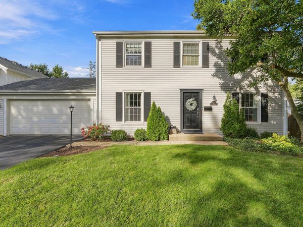1033 N Brainard Street , Naperville, IL 60563