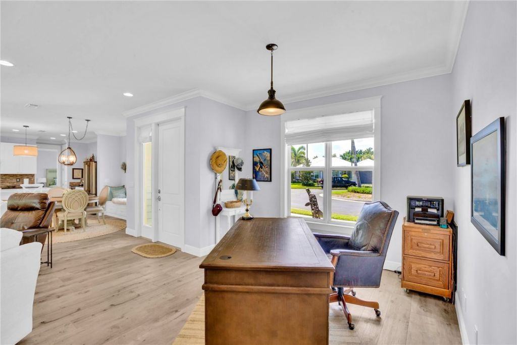 3932 Shoreside Drive, Hutchinson Island, FL 34949 Photo
