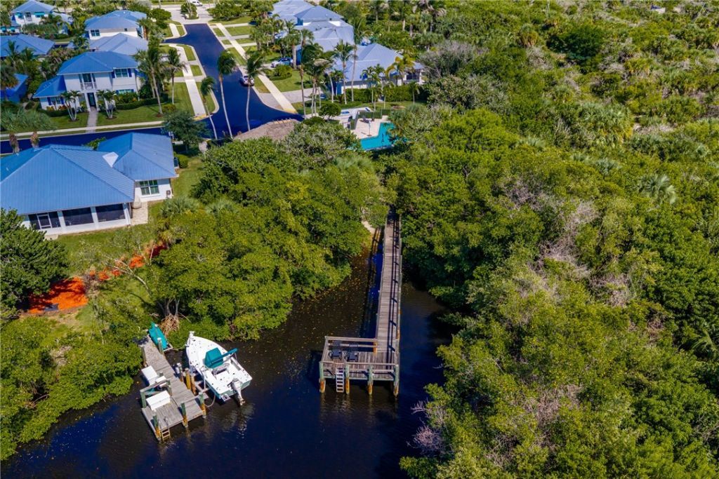 3932 Shoreside Drive, Hutchinson Island, FL 34949 Photo