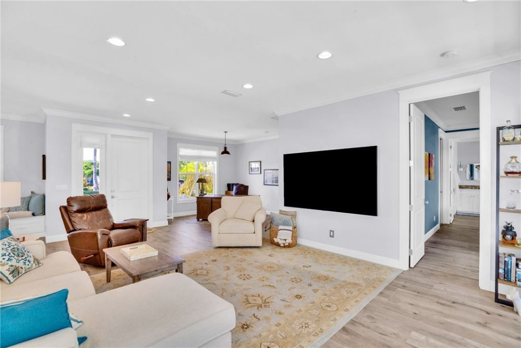 3932 Shoreside Drive, Hutchinson Island, FL 34949 Photo