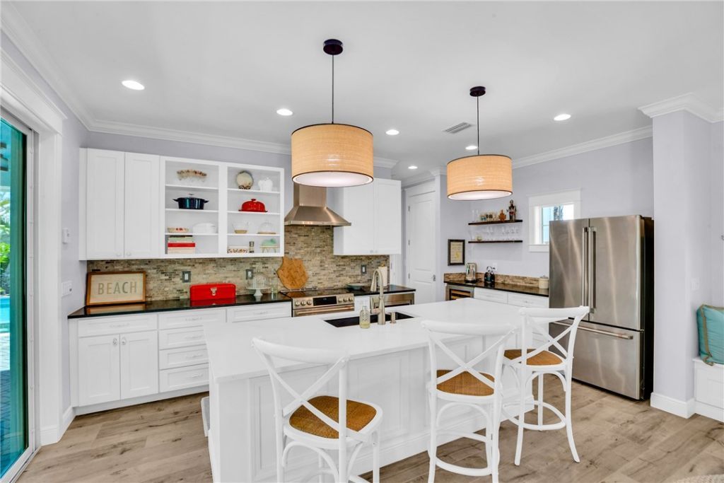 3932 Shoreside Drive, Hutchinson Island, FL 34949 Photo