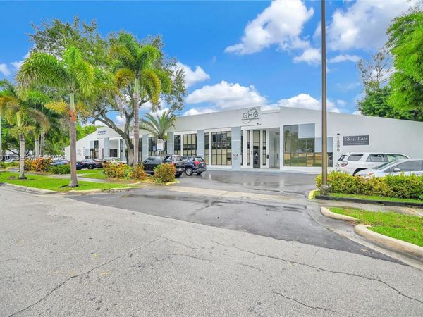 1590 NE 162nd St , Unit 600, North Miami Beach, FL 33162