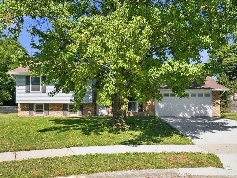 3039 Lynn Haven Street, Springfield, OH 45503 Photo 2