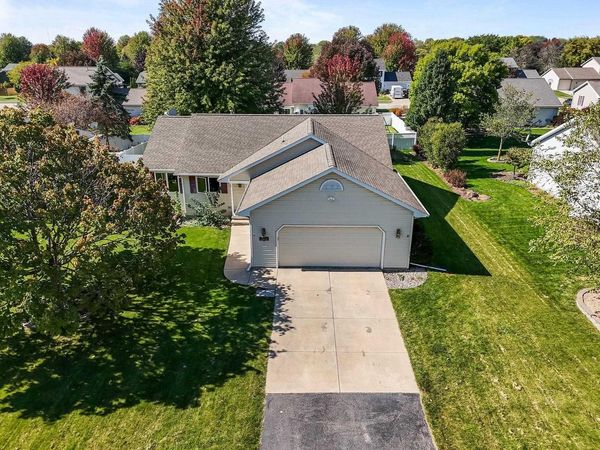 1218 CHELSEA COURT, Menasha, WI 54952