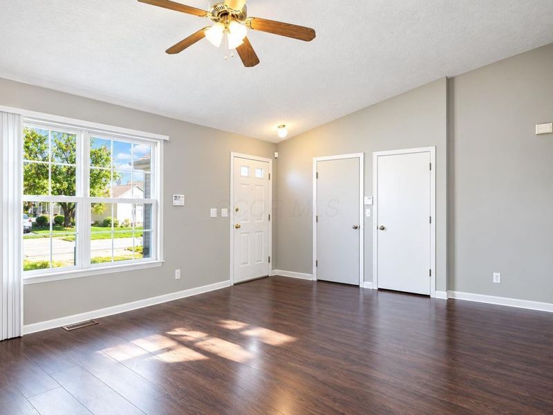 6705 Jennyann Way, Canal Winchester, OH 43110 Photo 5