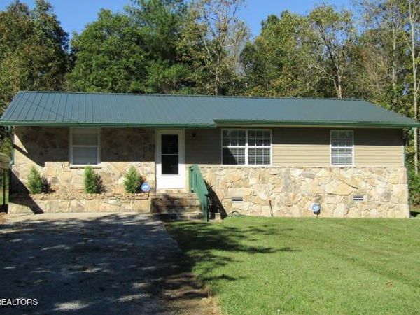 1006 Hopi Drive, Crossville, TN 38572