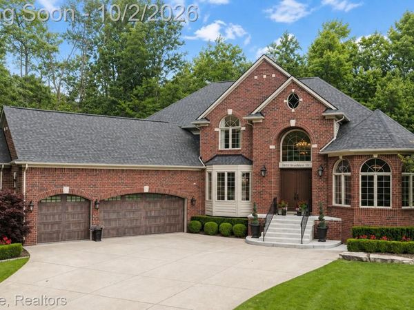 55630 BUCKTHORN Drive, Shelby Township, Mi 48316