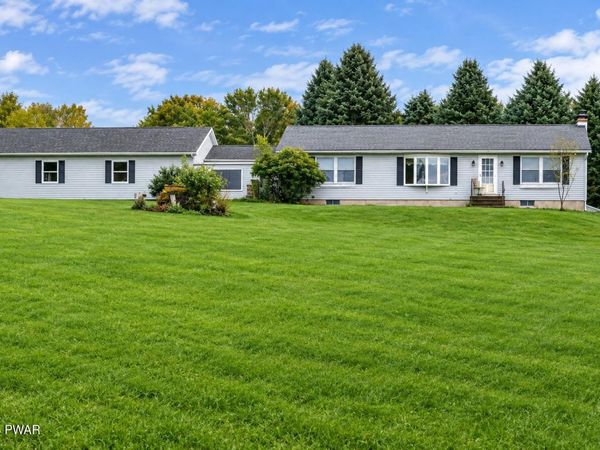 108 Grace View Lane , Greentown, PA 18426