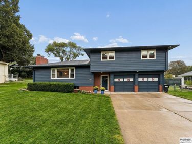 3370 S 115th Street, Omaha, NE 68144