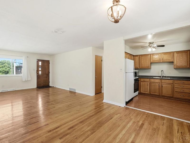 3243 Blueacres Drive, Colerain Township, OH 45239 Photo 9