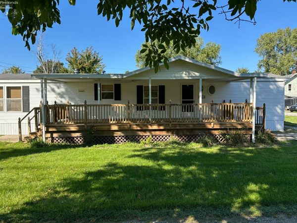 200 N Ontario Street, LaCarne, OH 43439