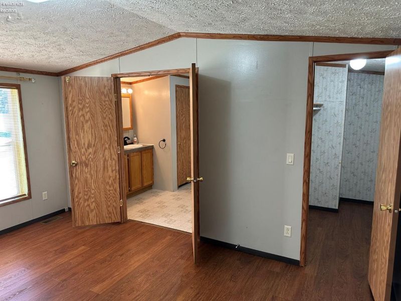 200 N Ontario Street, Lacarne, OH 43439 Photo 17