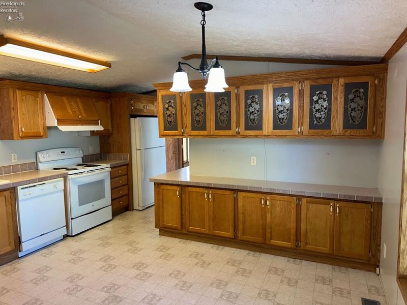 200 N Ontario Street, Lacarne, OH 43439 Photo 23