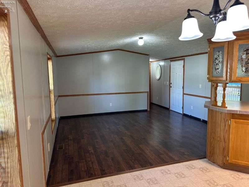 200 N Ontario Street, Lacarne, OH 43439 Photo 26