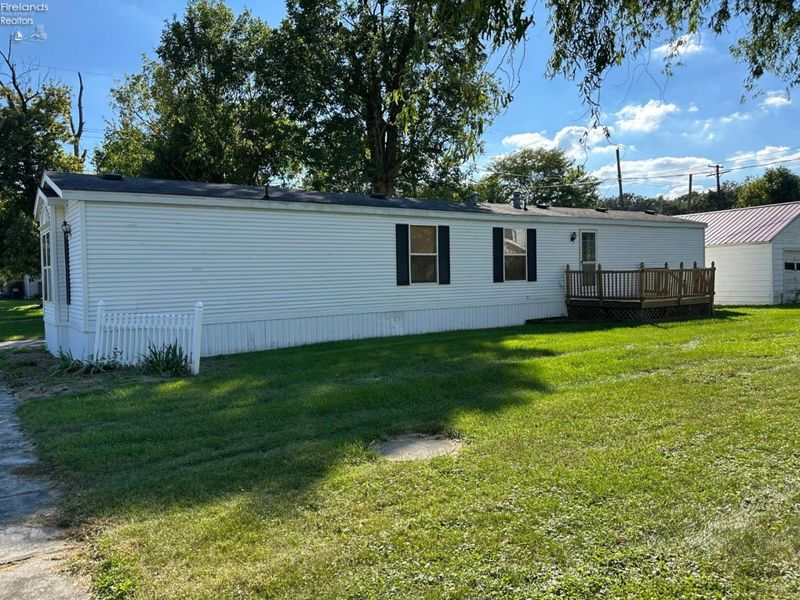 200 N Ontario Street, Lacarne, OH 43439 Photo 4