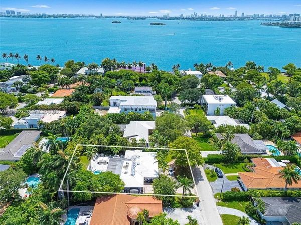 1255 NE 93rd St , Miami Shores, FL 33138