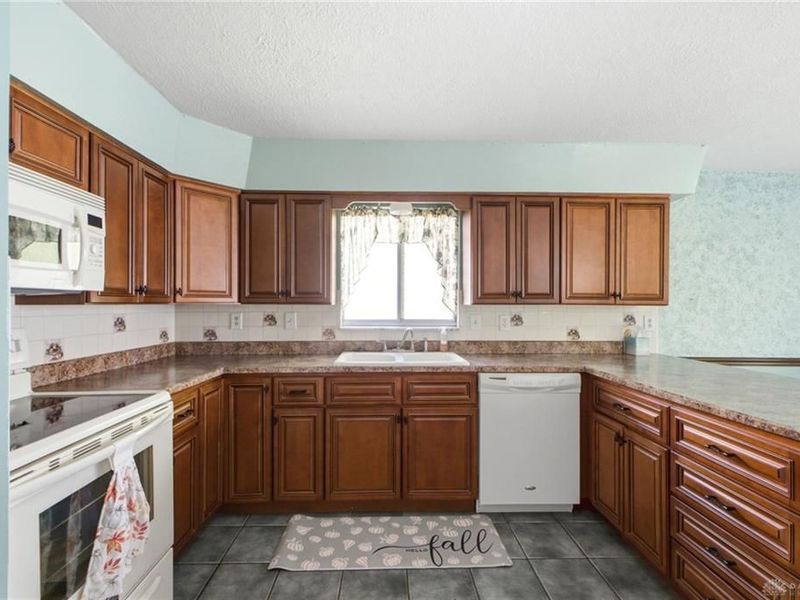 1824 Burrowes Boulevard, Fairborn, OH 45324 Photo 17