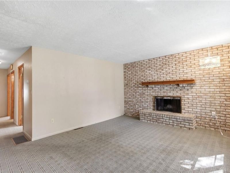 1824 Burrowes Boulevard, Fairborn, OH 45324 Photo 5