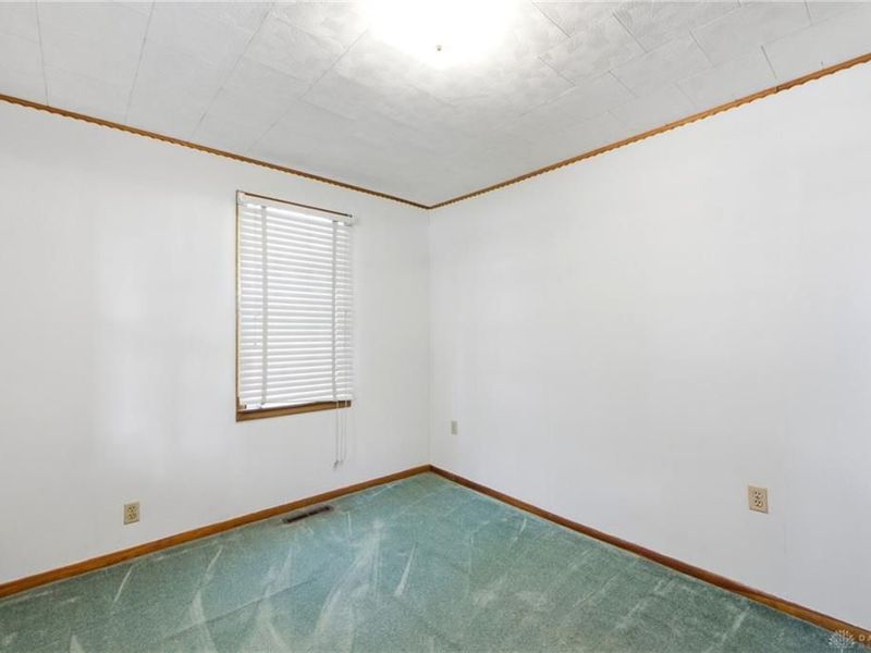 1824 Burrowes Boulevard, Fairborn, OH 45324 Photo 8