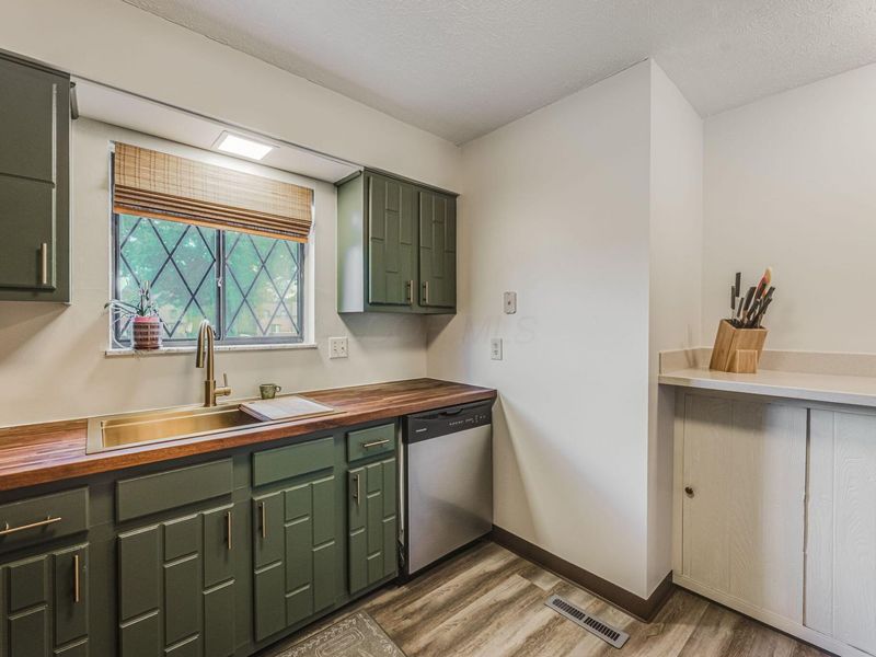 625 Country Club , Unit G6, Newark, OH 43055 Photo 17