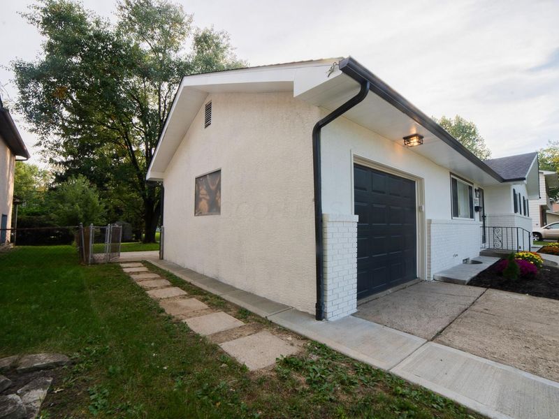 1419 Fahlander Drive S, Columbus, OH 43229 Photo 20