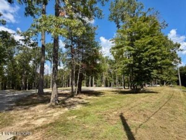 435 Wilderness Lane, Jamestown, TN 38556