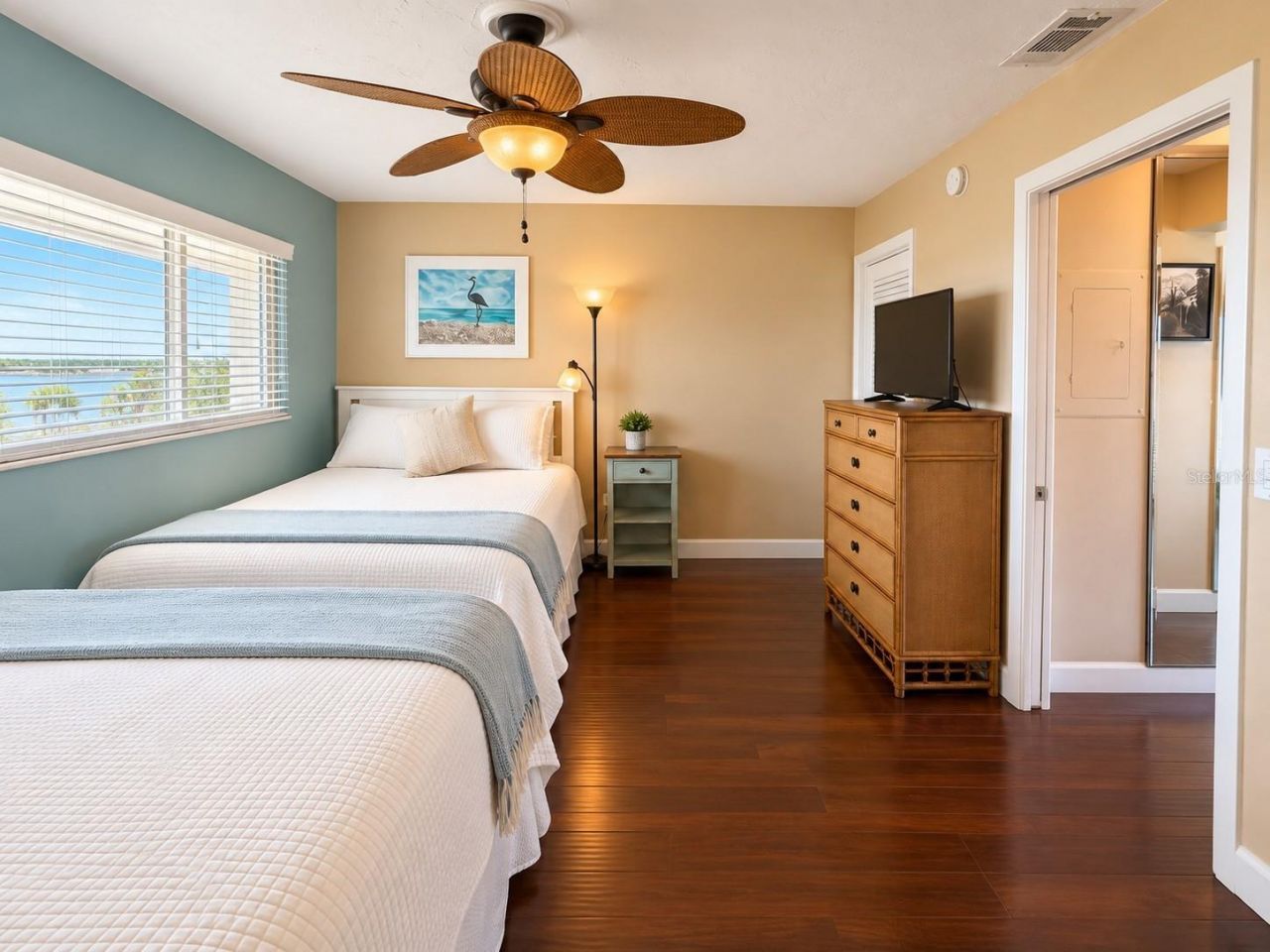 3810 Gulf Of Mexico Drive , Unit F402, Longboat Key, FL 34228 Photo