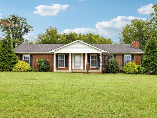 5988 Highway 31 W, Portland, TN 37148