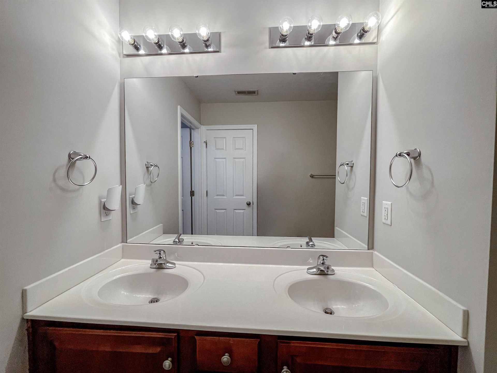 612 Lake Forest Road Photo 18