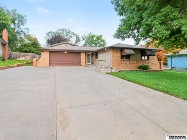 11815 N 157 Avenue, Bennington, NE 68007