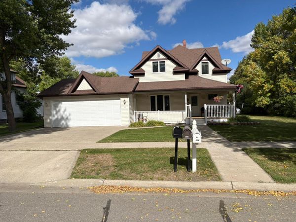 116 3rd Street E, Halstad, MN 56548