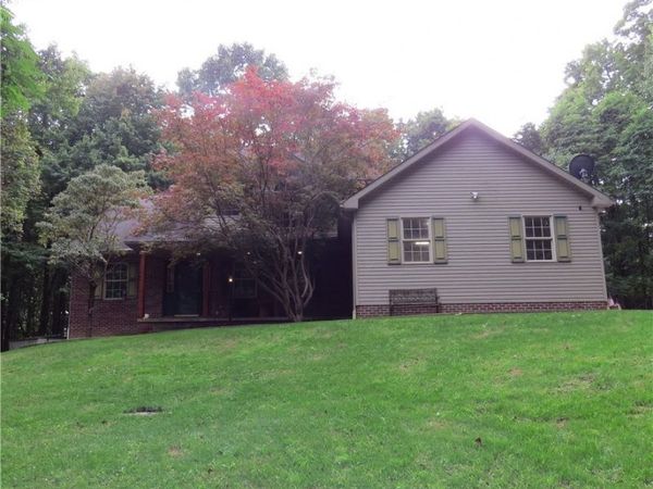 1320 Clay Road NW, Dellroy, OH 44620