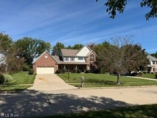 11816 Beckenham Road , North Royalton, OH 44133
