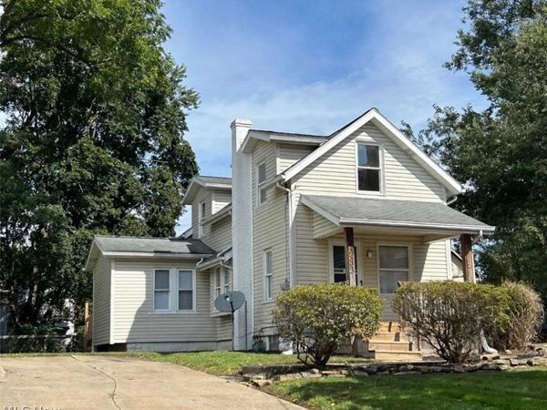 1233 Florida Avenue , Akron, OH 44314