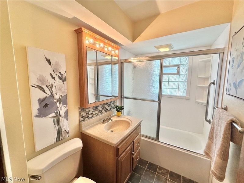 351 Perry Road, Tallmadge, OH 44278 Photo 9