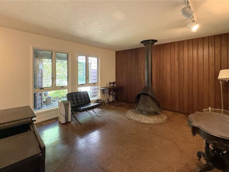 9657 Kim Drive, Chesterland, OH 44026 Photo 4