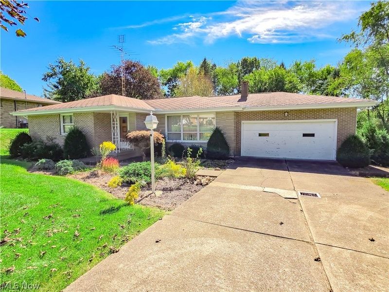 1700 Carnwise Street SW, Canton, OH 44706 Photo 2