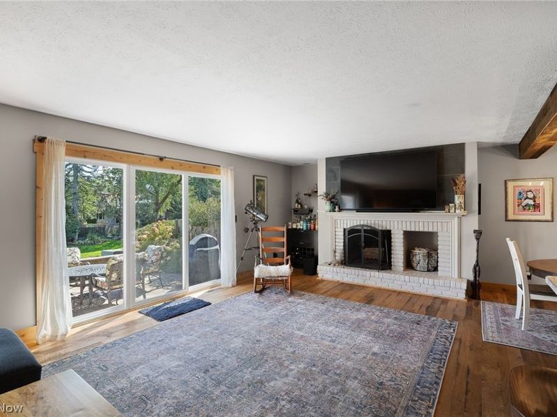 8532 Tanglewood Trail, Chagrin Falls, OH 44023 Photo 3
