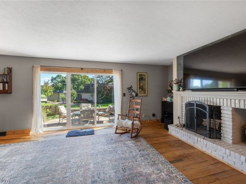 8532 Tanglewood Trail, Chagrin Falls, OH 44023 Photo 5