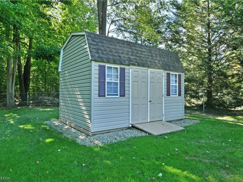 600 Pegotty Court NE, Warren, OH 44484 Photo 10