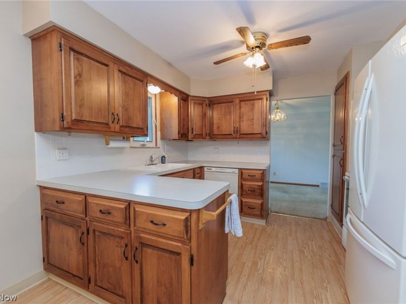 13625 Claremont Avenue, Middleburg Heights, OH 44130 Photo 10
