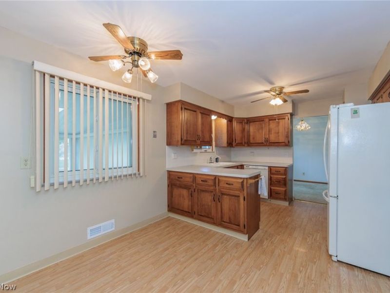 13625 Claremont Avenue, Middleburg Heights, OH 44130 Photo 14