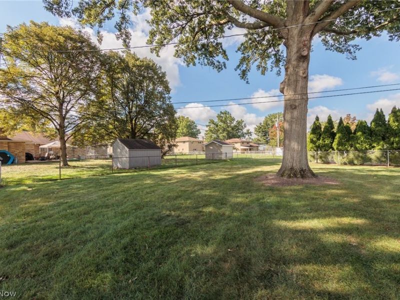 13625 Claremont Avenue, Middleburg Heights, OH 44130 Photo 3