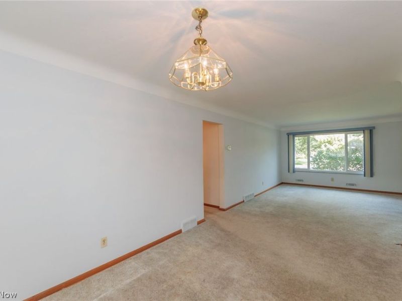 13625 Claremont Avenue, Middleburg Heights, OH 44130 Photo 4