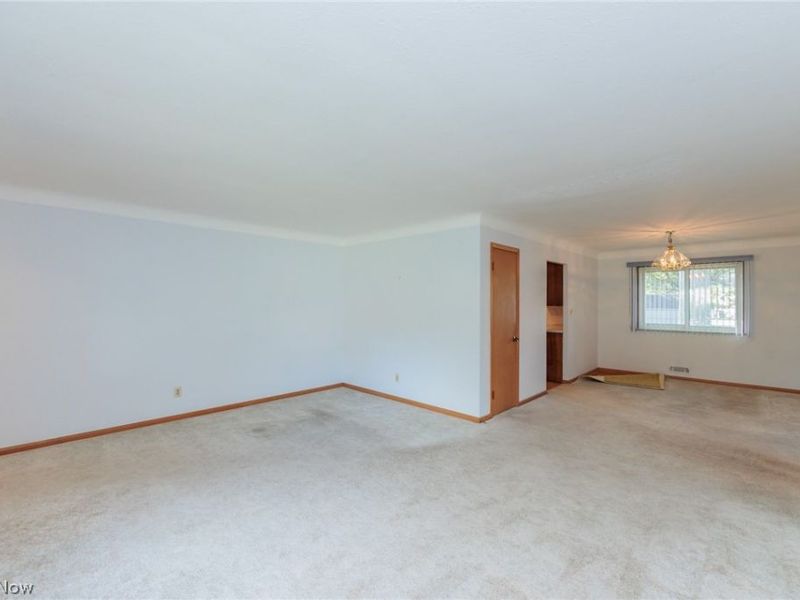 13625 Claremont Avenue, Middleburg Heights, OH 44130 Photo 5